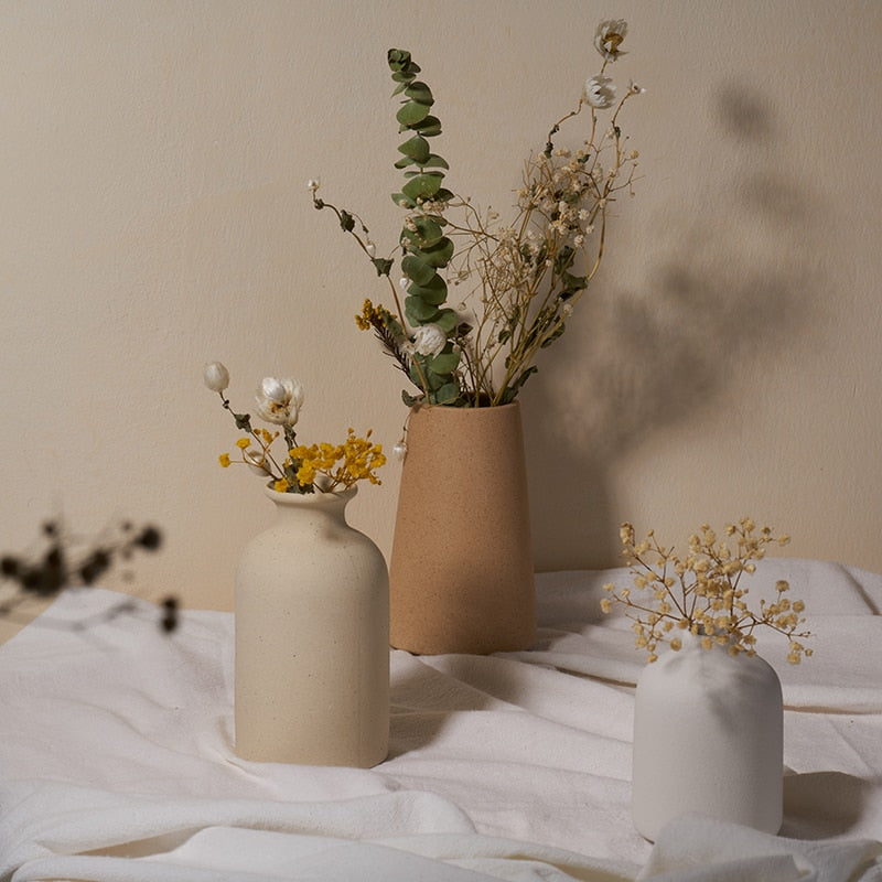 Simple Ceramic Dining Table Vase